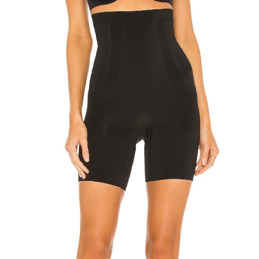 (A53) NEW SPANX Oncore High Waisted Mid Thigh Short in Very Black, Size L, NWOT - Picture 3 of 13